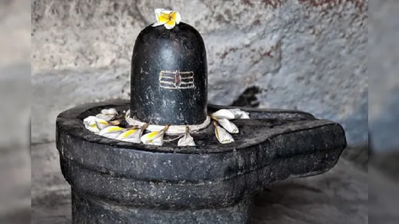 Shivling Tripund Significance