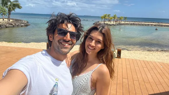 kartikaaryan girlfriend