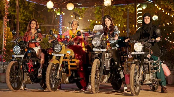 dhak dhak poster