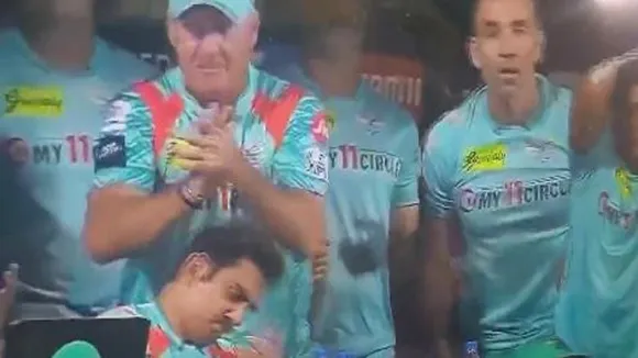 gautam gambhir reaction goes viral in ipl 2022 kkr vs lsg