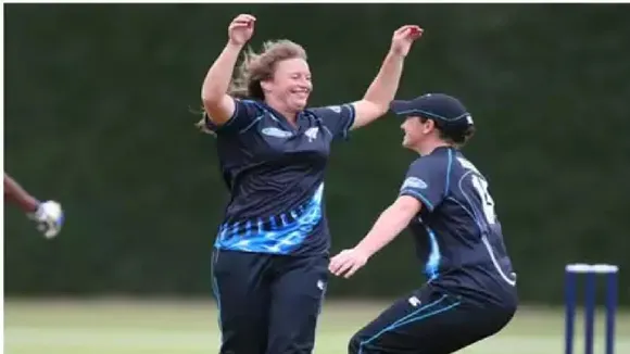 women cricketer