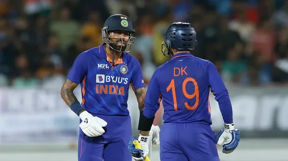 Dinesh Karthik Hardik Pandya