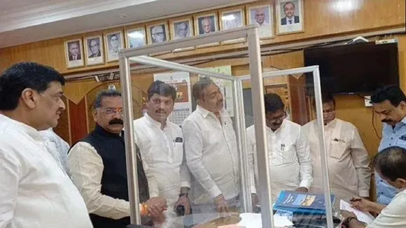 Shiv Sena MLA Rajan Salvi files his nomination for Maharashtra Assembly Speaker election
