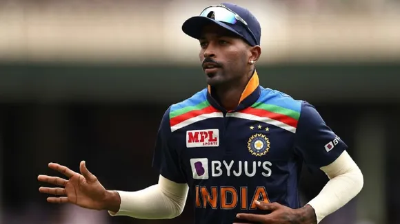hardik pandya doing great perfomance in india vs england t20 match