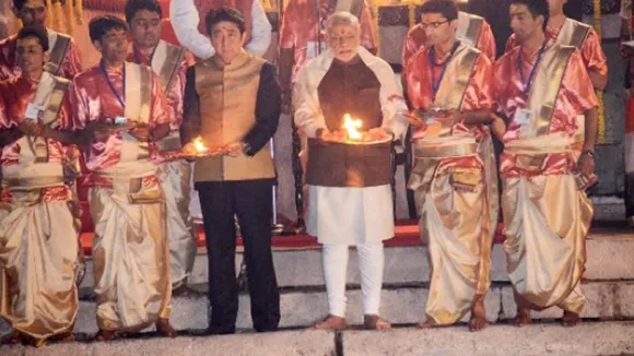 Modi Abe