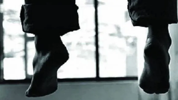mp girl commit suicide