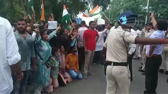 bpsc canditates lathicharge