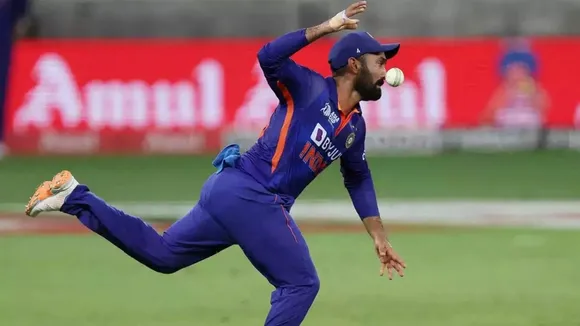Dinesh Karthik Bowling