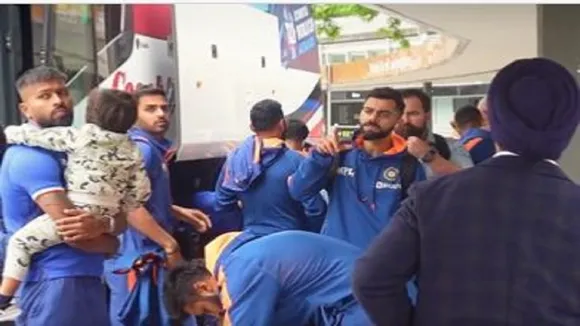 Team India Reached Sydney