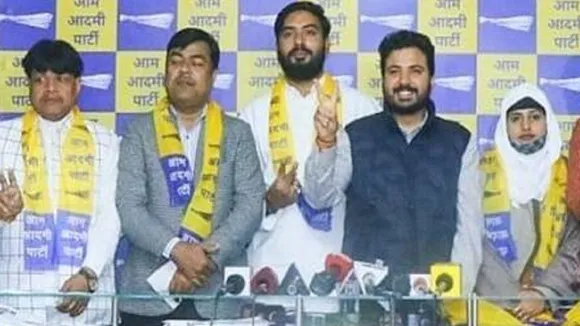 कांग्रेस के दो पार्षद आप में शामिल