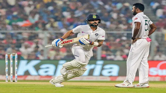 virat kohli kuldeep yadav in ind vs ban 1st test match