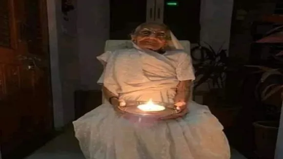 modi mother death