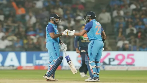 Axar Patel Suryakumar Yadav