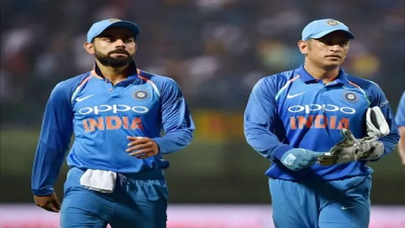 virat kohli ms dhoni odis 1579442924