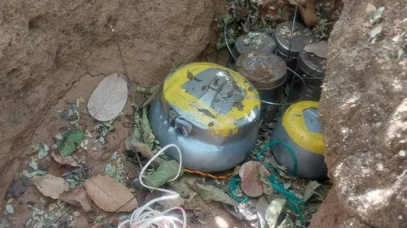 latehar bomb