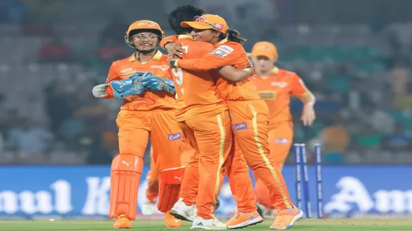 GUJARAT GAINTS