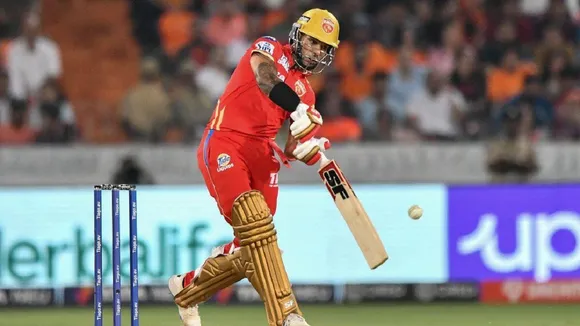 shikhar dhawan creates history becomes first player hit 750 fours ipl