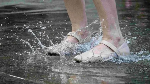 Monsoon Foot Care Routine in hindi