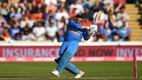 MS Dhoni के नाम दर्ज है एक अनोखा वर्ल्ड रिकॉर्ड