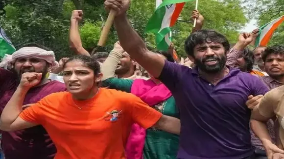 भारतीय कुश्ती संघ की मान्यता रद्द, यूनाइटेड वर्ल्ड रेसलिंग का फैसला