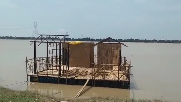 floatingt house