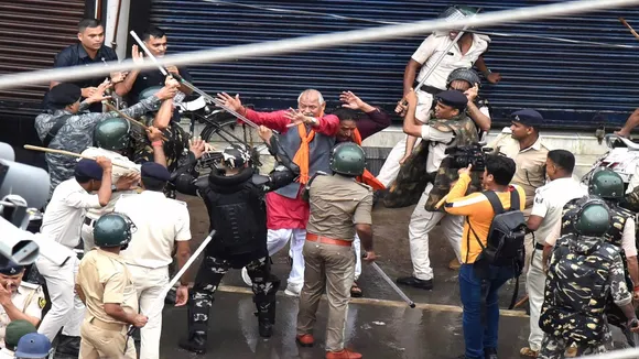 lathicharge