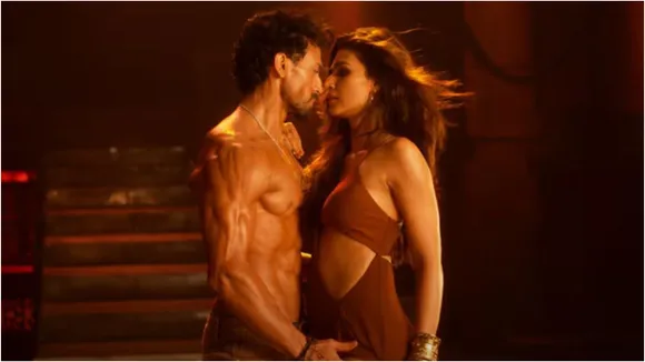 Ganapath first song hum aye hain