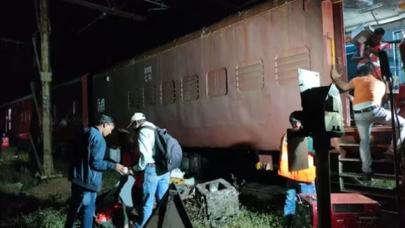 goods_train_derail