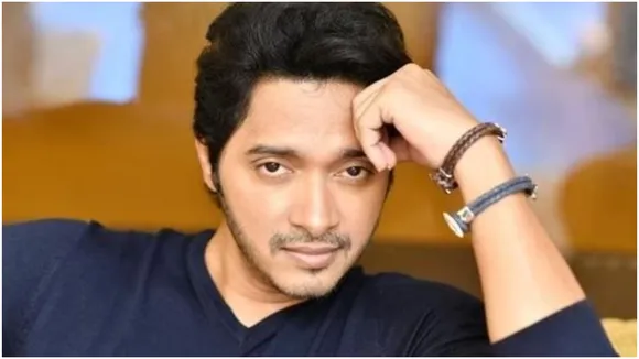 shreyas talpade parents