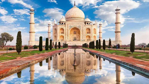 Agra Tourist Place