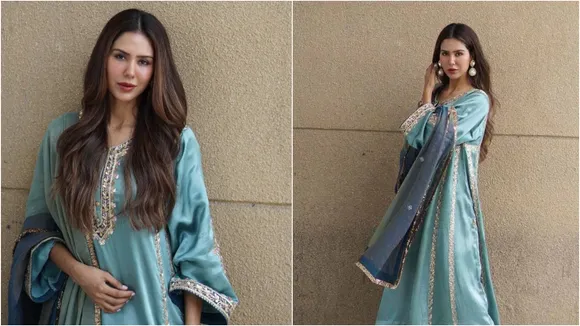 SONAM BAJWA Suit