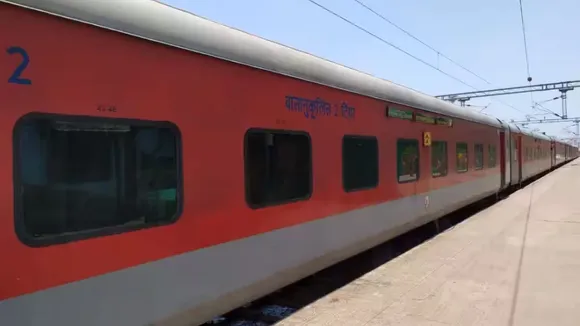 traveling train