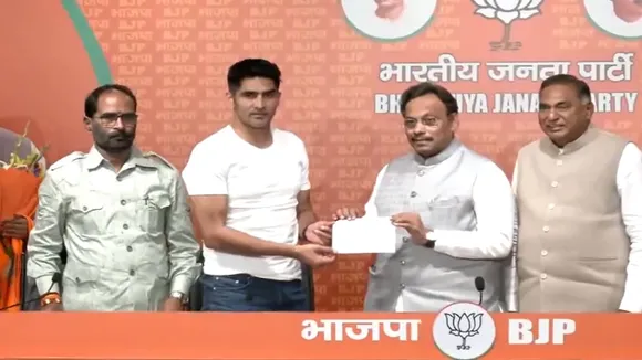 Vijendra Singh Joins BJP
