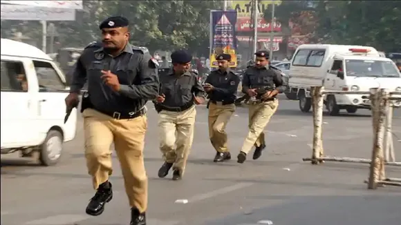 pak police
