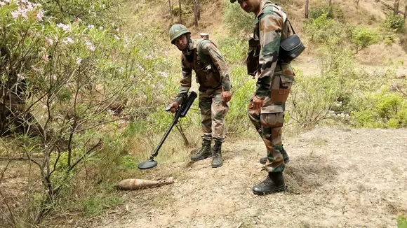 Bomb found in West Bengal
