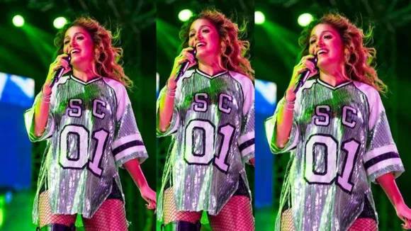 Fan threw a bottle at Sunidhi Chauhan