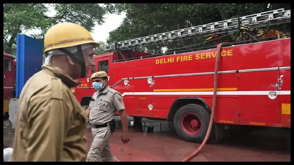 delhi fire