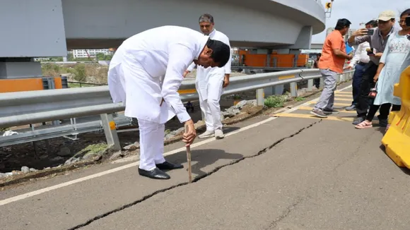 Cracks seen on Atal Setu