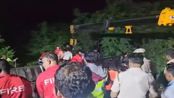 Mumbai Expressway Accident