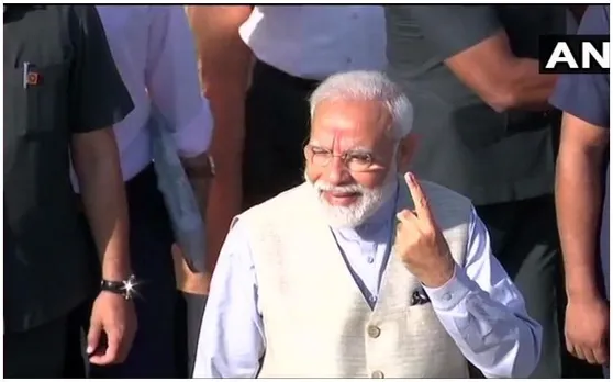 अहमदाबाद में अपना वोट डालने के बाद पीएम मोदी ने देशवासियों को दिया ये संदेश, देखें वीडियो