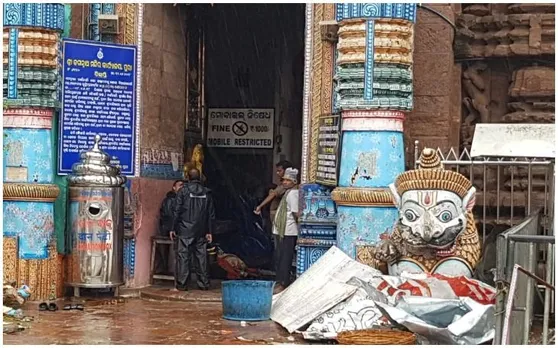 ओडिशा में 'फानी' की वजह से भगवान जगन्नाथ मंदिर परिसर की एक मूर्ति टूटी