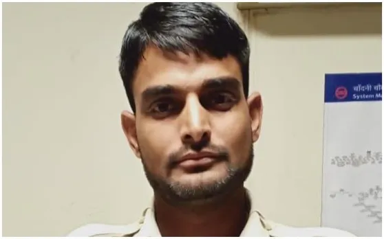 CISF ने  शनिवार को चांदनी चौक मेट्रो स्टेशन पर एक संदिग्ध को हिरासत में लिया