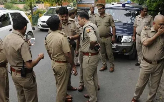 नोएडा में रेव पार्टी पर छापेमारी, 192 लड़के-लड़कियां गिरफ्तार