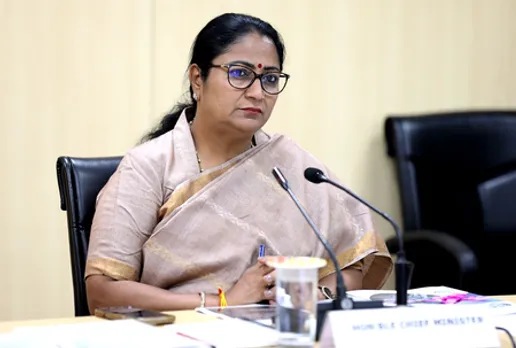 Rekha Gupta chairs a meeting of the Apex Committee on flood control