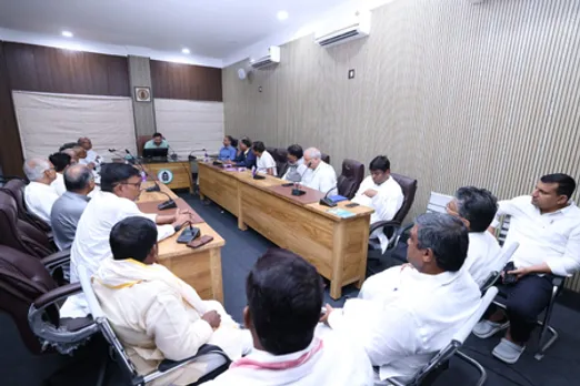 पटना में छह घंटे चली महागठबंधन की बैठक, सीट बंटवारे को लेकर सभी दलों ने दावेदारी सौंपी
