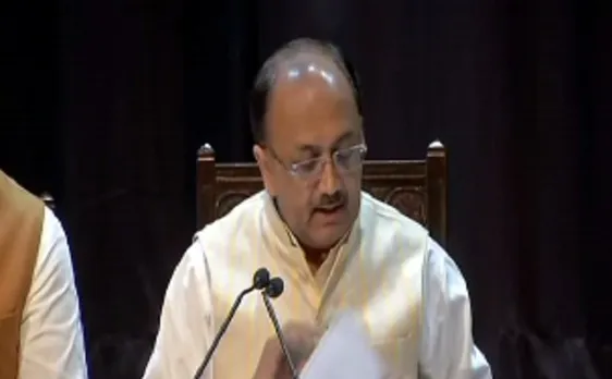 सिद्धार्थनाथ सिंह ने लिया स्वास्थ्य सुविधाओं का जायजा