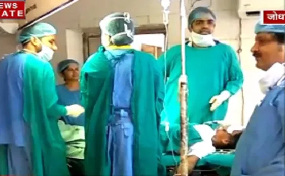 OT में लड़ते रहे डॉक्टर, मां ने खोया बच्चा 