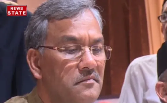ताजमहल में हनुमान चालीसा पढ़ने के बयान में घिरे सीएम रावत