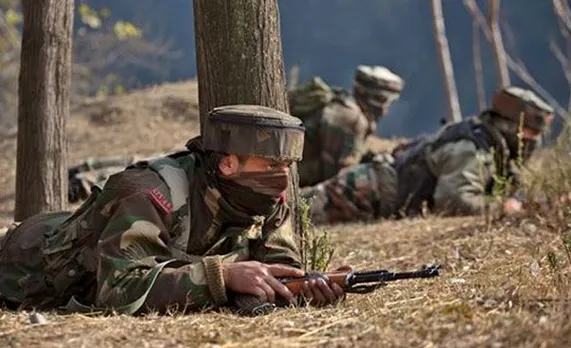 जम्मू-कश्मीर : पुलवामा मुठभेड़ में 3 आतंकी ढेर, 1 जवान शहीद