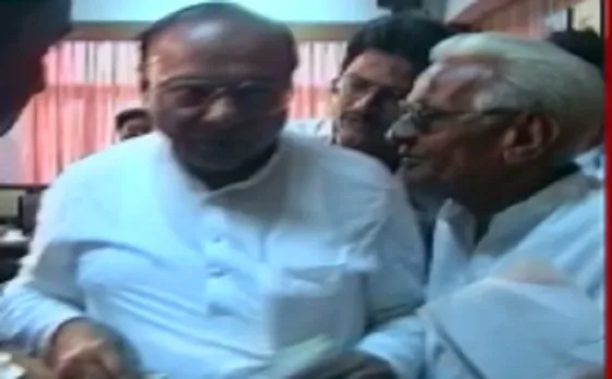 वाघेला का बीजेपी पर वार,कहा- नोटबंदी से देश में लोग मर गए